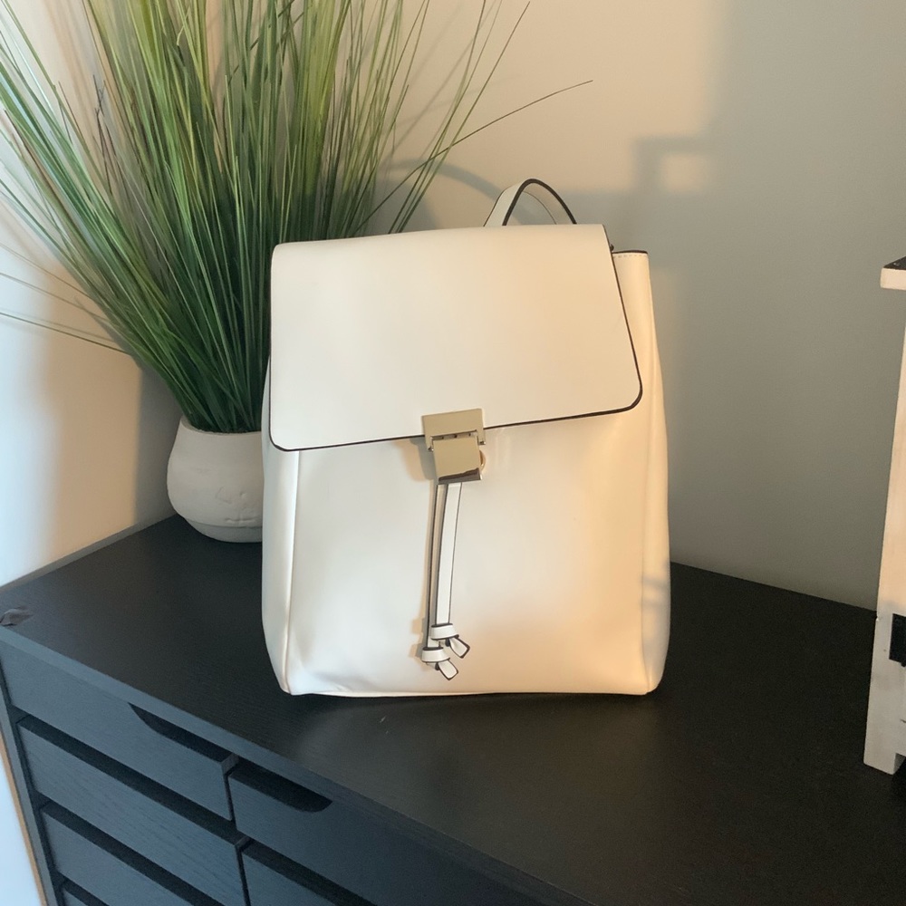 Stunning white bag